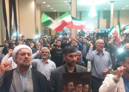 ملکانی‌های ولایتمدار ، یکپارچه و همدل پای وطن ایستادند.